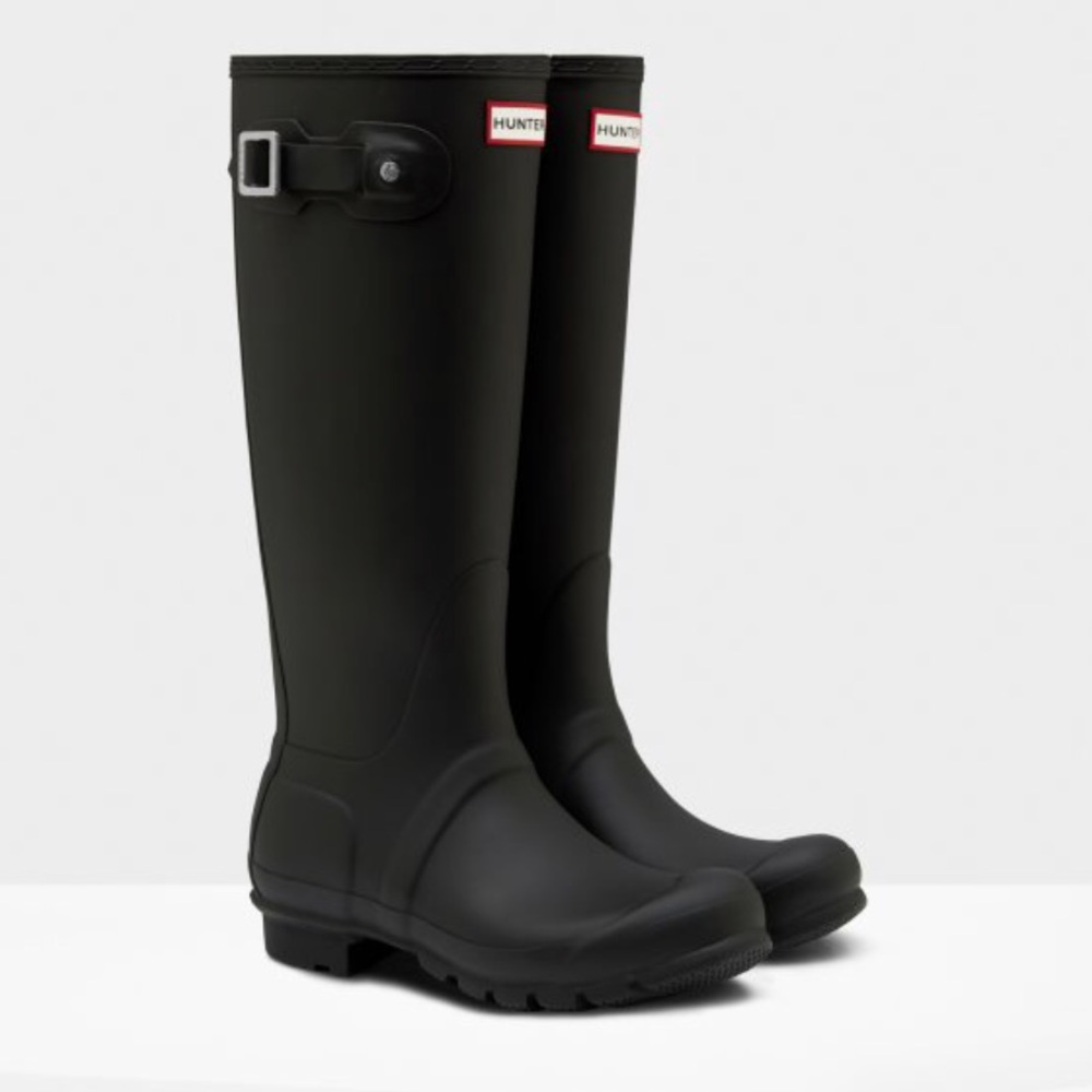 Hunter Rain Boots and boot socks